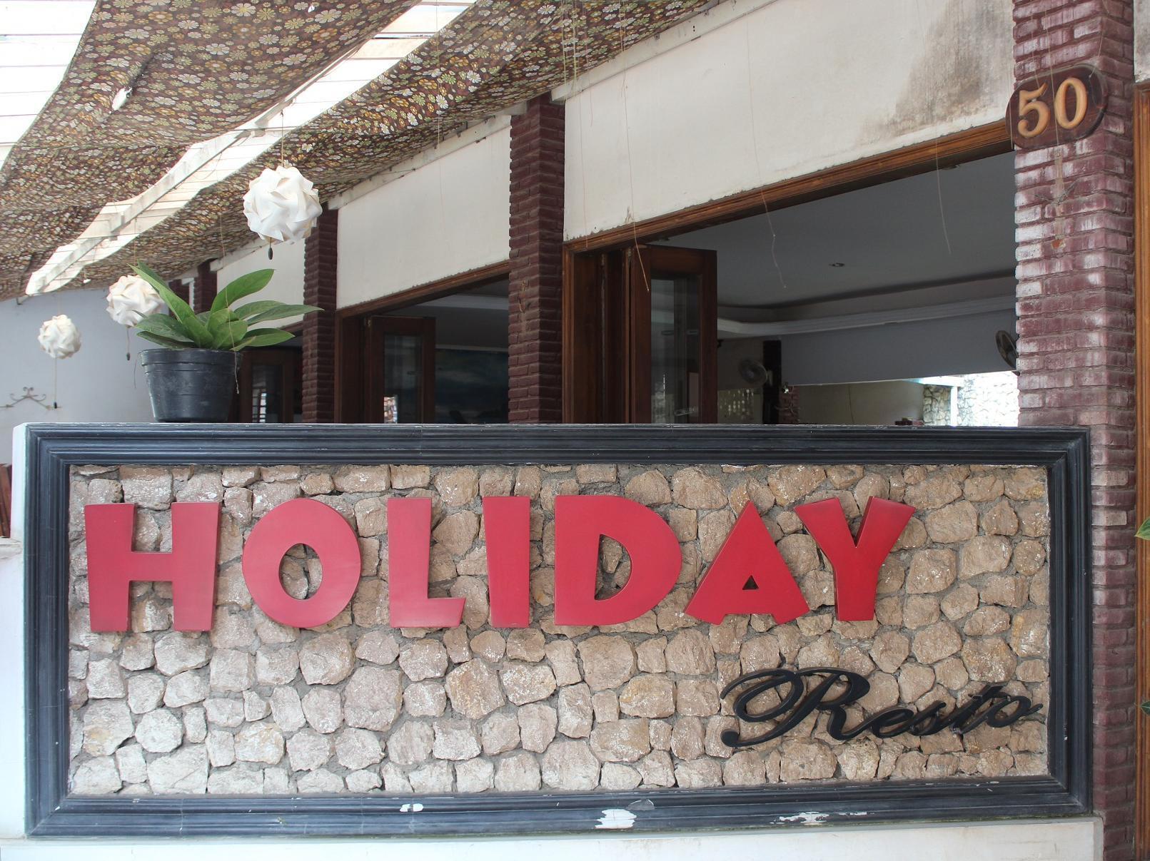 Holiday Beach Inn Pangandaran Exterior photo